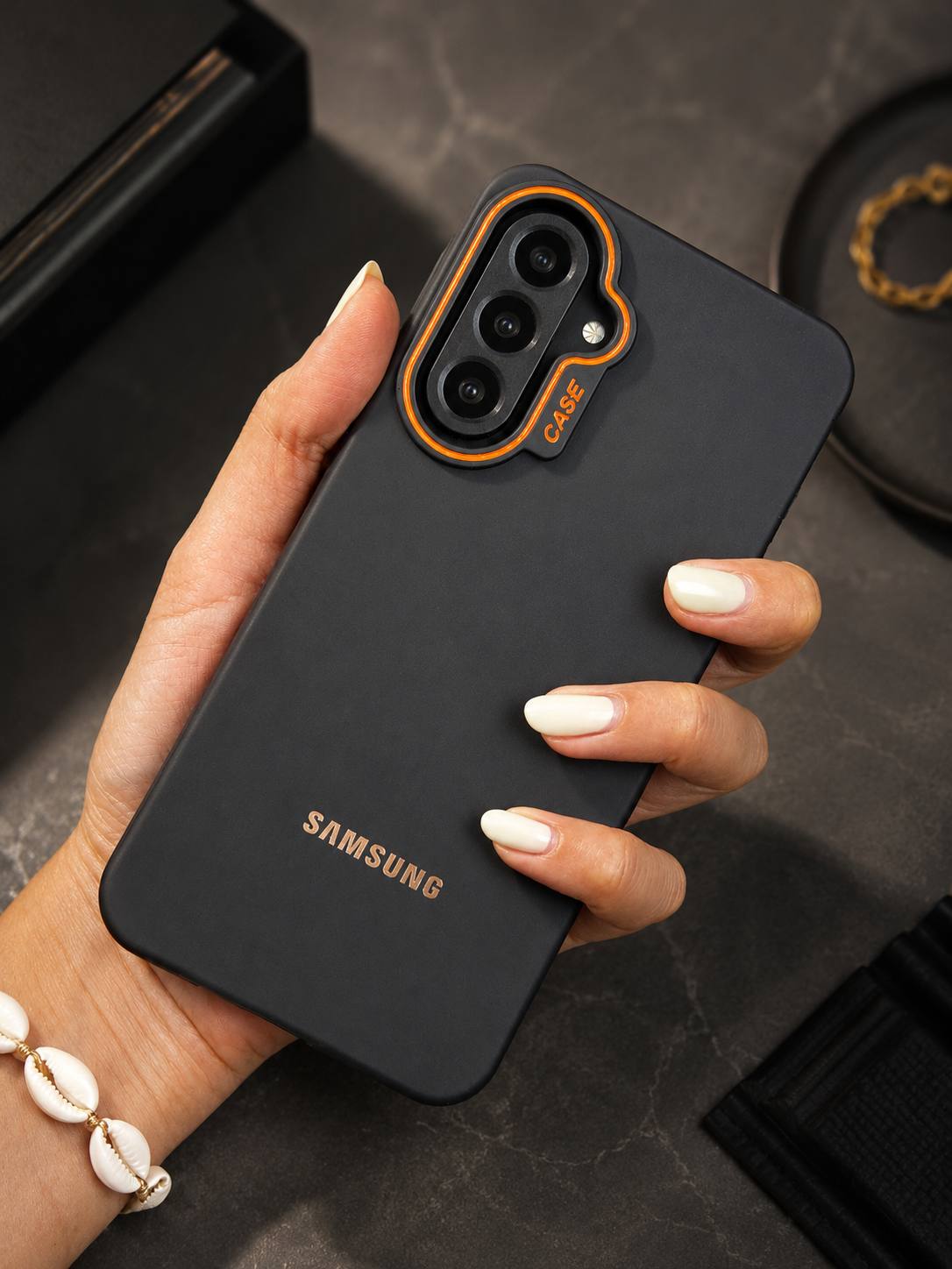 قاب گوشی  ایفون dark case لوگو فلزی