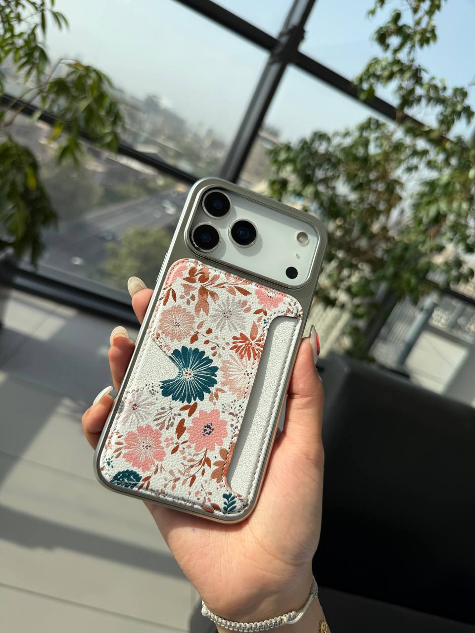 قاب گوشی ایفون flowers card pack گلبهی