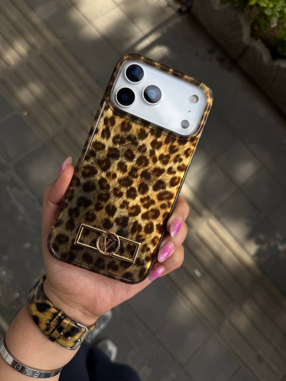 قاب گوشی ایفون leopard brand