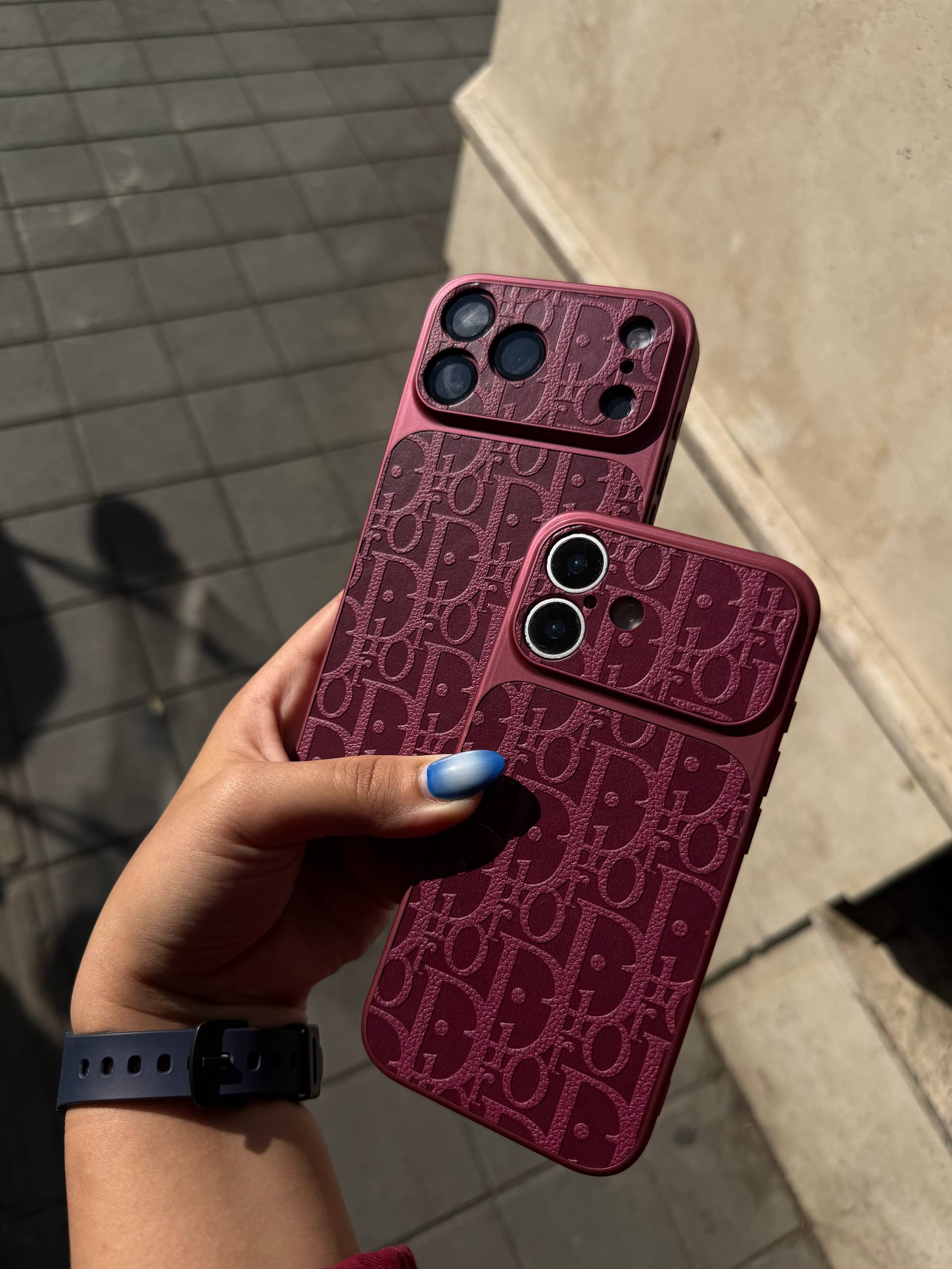 قاب گوشی burgundy dior